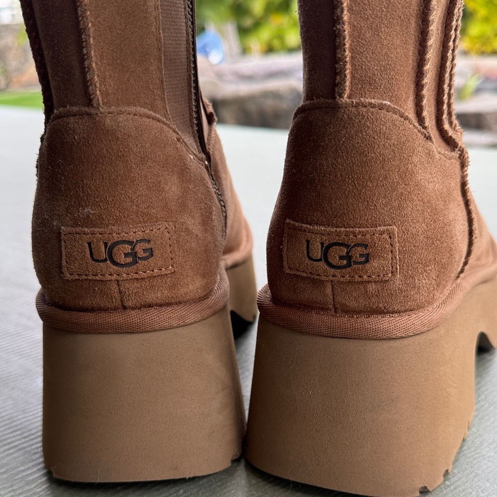 UGG Chestnut Suede Platform Boots - Picture 6 of 10